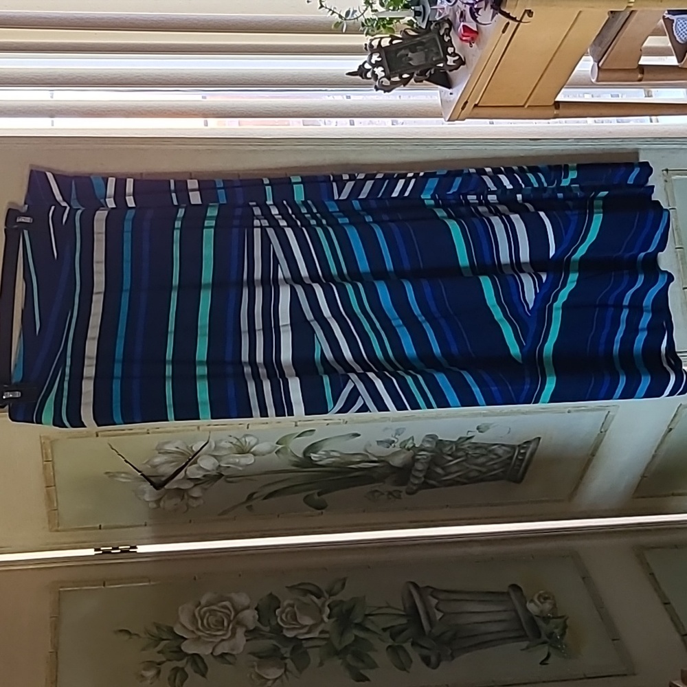 Ana LG Maxi skirt, mixture of blues and white.